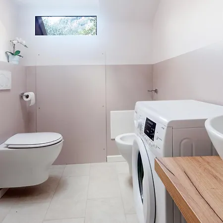 דירה The - Front