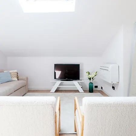 The - Front Fiumelatte